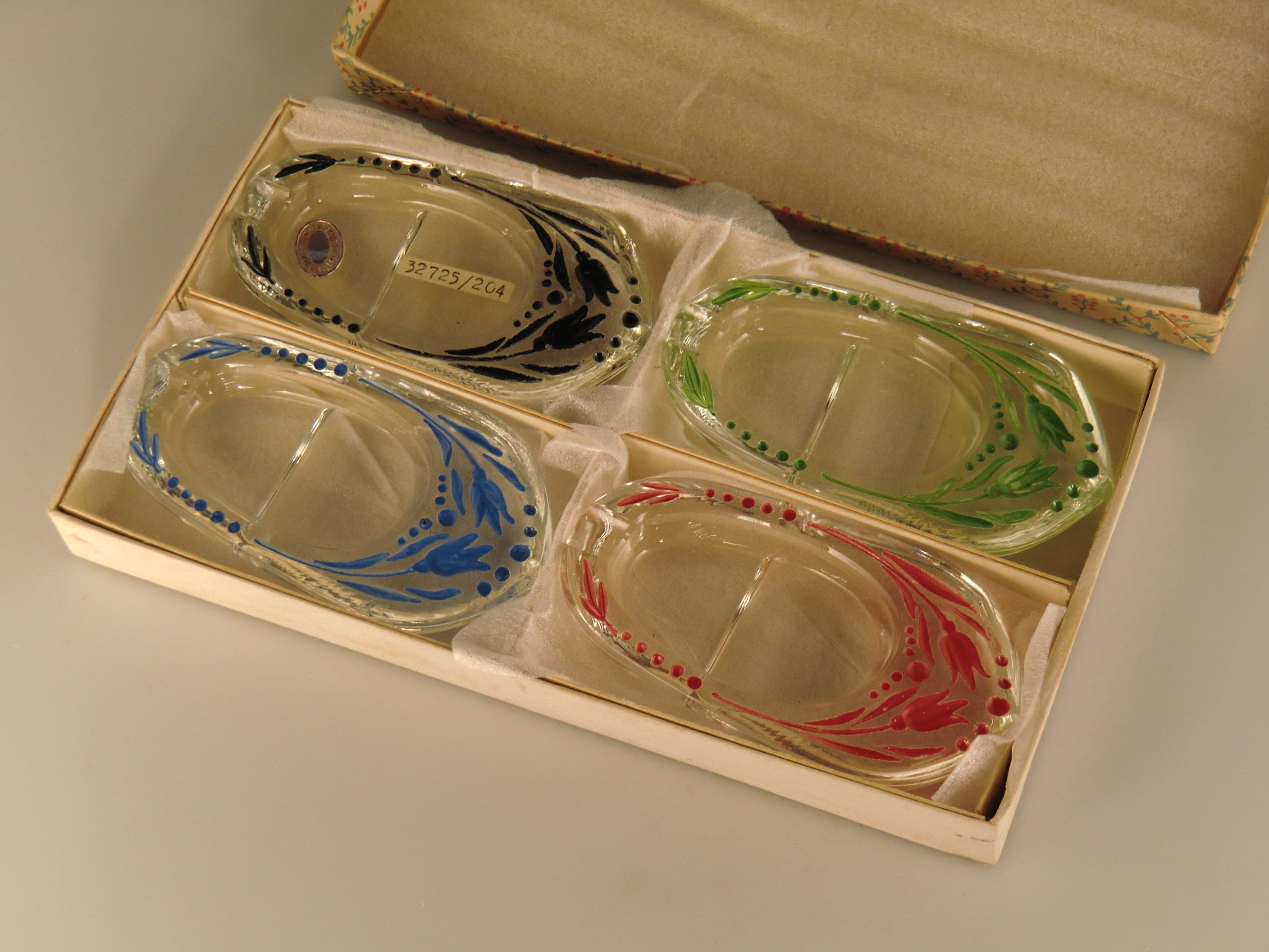 ボヘミアンチェコアールデコガラス灰皿販売代理店オファーセットBruno