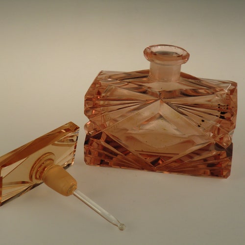 Bohemian Czech Art Deco Rosaline Hand Cut Glass Perfume Bottle shops Flacon Stopper w Dauber