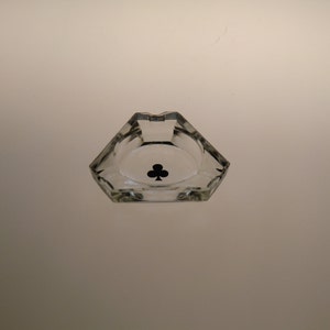 Boho Tsjechische Art Deco Crystal Glass Ashtray met het kaartmotief eikels