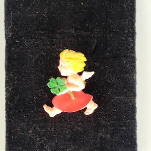 Boho Tsjechische Engel met kwartel Celluloid Vintage Broche Pin Estate Sieraden Tsjechisch Bakeliet Tijdperk Vroege Eeuw Art Deco