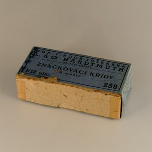 Czechoslovakia Koh-I-Noor L C Hardmuth No.258 Blue Chalks In Paper Box