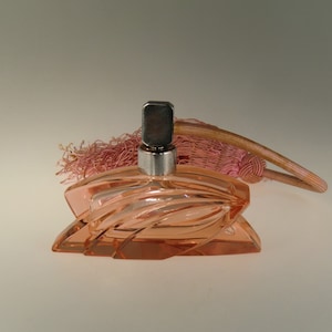 Boho Tsjechische Art Deco Kubist Rosaline Cut Glass Perfume Bottle Flacon door Josef Hoffmann