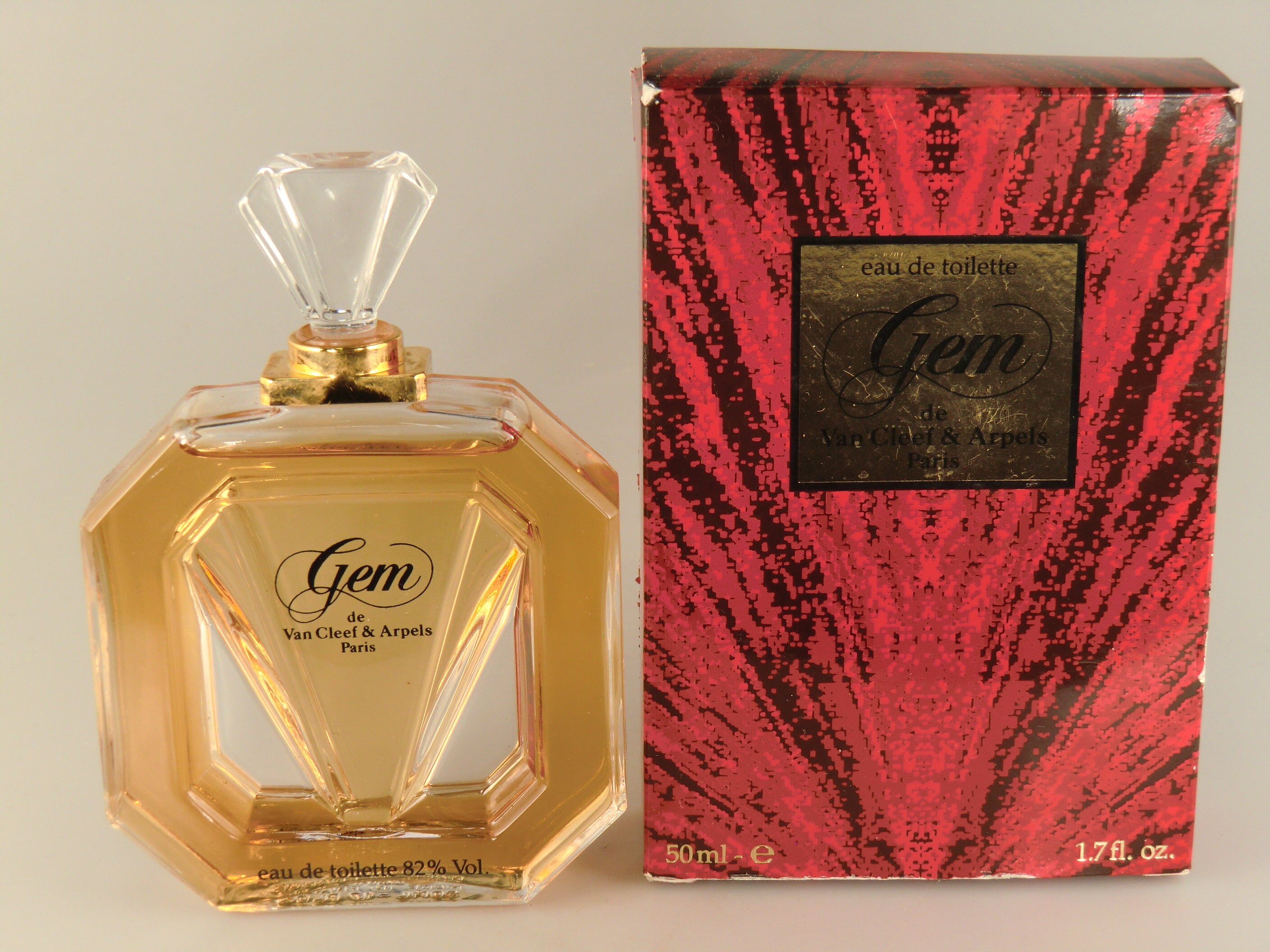 Van cleef shop and arpels gem