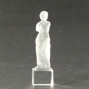 Bohemian Czech Curt Schlevogt Ingrid collection Art Deco Venus Glass Sculpture