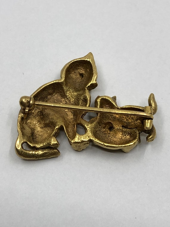 Cat and Kittens Brooch - image 3