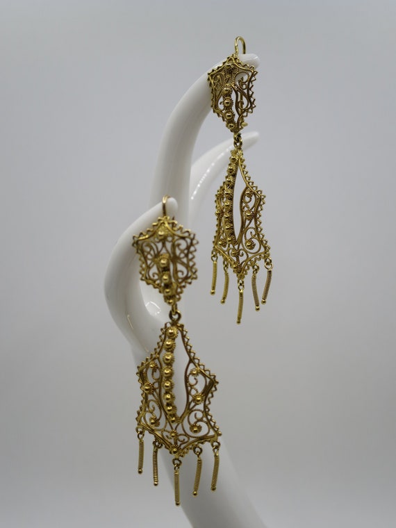 Gold Earrings Spanish