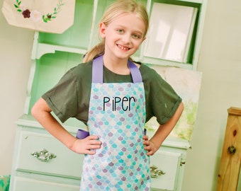 Handmade Sweet Treats Lightweight Art or Kitchen Apron Gift for Girls Handmade Sweet Treats Lightweight Art or Kitchen Apron Gift for Girls