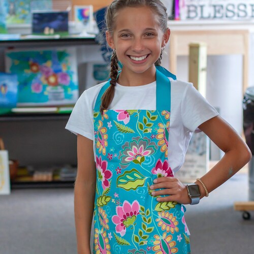 Handmade Sweet Treats Lightweight Art or Kitchen Apron Gift for Girls Handmade Sweet Treats Lightweight Art or Kitchen Apron Gift for Girls