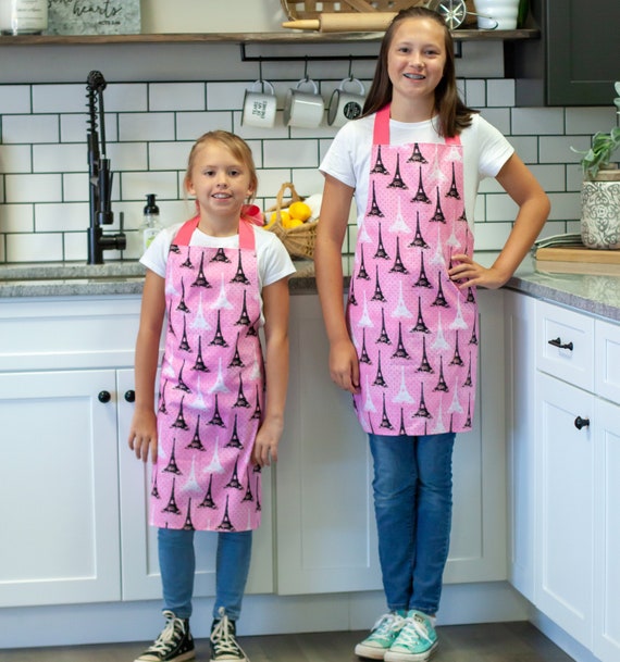 Tablier enfant personnalisé Je cuisine comme un chef - Rose