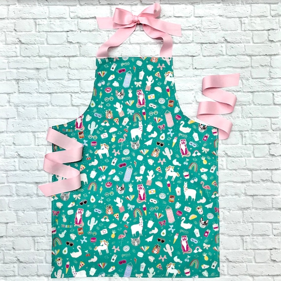 Handmade Sweet Treats Lightweight Art or Kitchen Apron Gift for Girls Handmade Sweet Treats Lightweight Art or Kitchen Apron Gift for Girls
