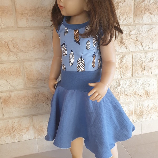 Kleid für Mädchen mit Feder und Musselin Rock Handmade