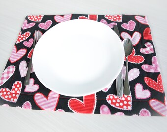 Red Hearts Valentine Placemat | washable placemat, Valentine's Day mat, table setting, kitchen, hearts placemat, hearts decor, love day