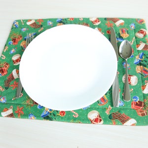 Christmas Drums, Stockings & Gifts Quilted Placemat | Christmas Candy Canes, Washable, Christmas Dinner, Placemat, Holiday Dinner, Gifts
