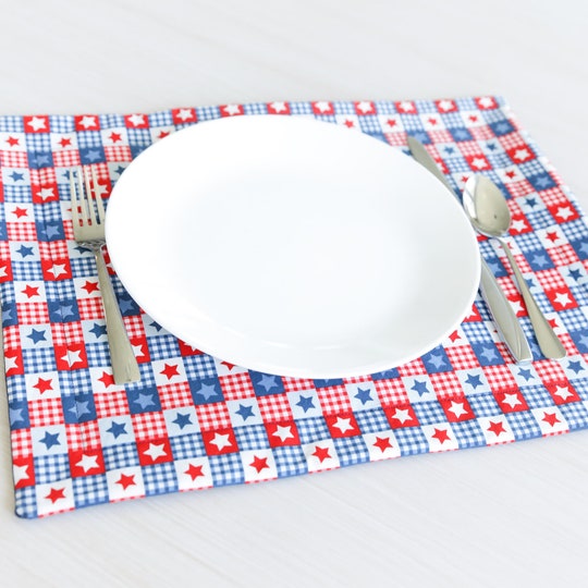 Disover Americana Quilted Placemat, Fourth of July stars placemat, fabric placemat, Independence Day, dining decor, table setting, Stars and Stripes