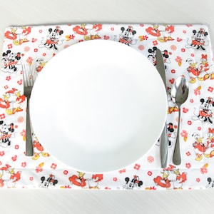 Mickey Minnie Valentine Hearts & Flowers Quilted Placemat | Valentine&#39;s Day placemat, Love, Mickey Minnie, Flowers, Hearts, Valentine Dinner