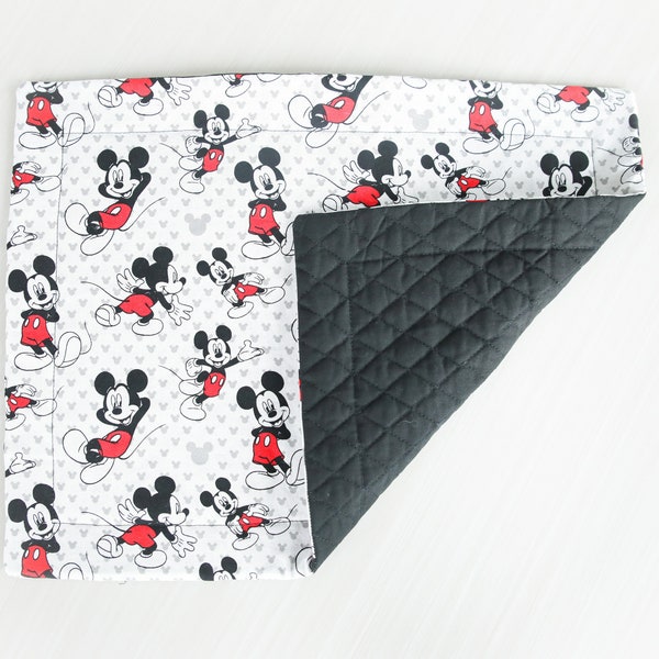 Mickey Mouse Quilted Placemat | Dinner Placemat, Mickey Mouse Placemat, Mickey Mouse Decor, Kitchen Dinner Placemat, Mickey Party, Mouse