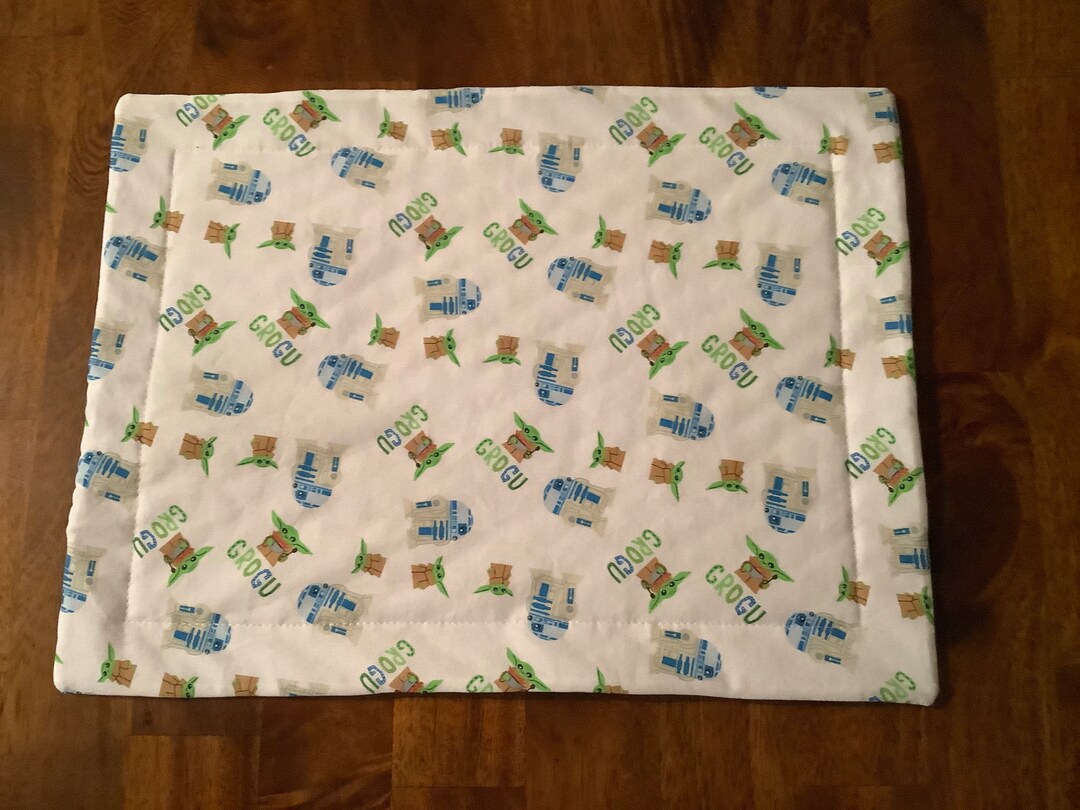 Star Wars/yoda Grogu, R2D2 Quilted Placemat set of 2 Star Wars