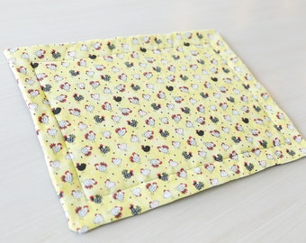 Chickens Quilted Placemat, hen, chicken, chickens placemat, fabric placemat, dining decor, chicks, yellow chicks, farm placemat, chickens