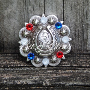 Patriotic Horseshoe Berry Concho with Rhinestones in Light Siam, Electric White, and Capri Blue Western Horse Tack image 2