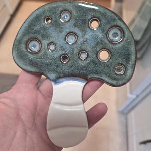 Ceramic Mushroom Herb Stripper