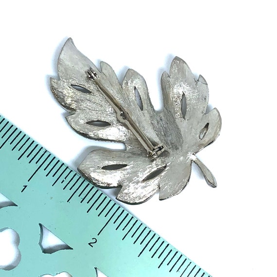 BSK Vintage Brushed Silver Tone Leaf Brooch Desig… - image 4