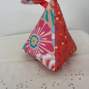 Door stops,  pyramid, weighted, cotton