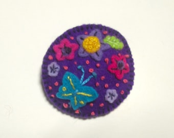 Purple floral wool felt brooch, hand embroidered felt flowers, butterfly pin for jackets, hat, bag, ideal gift for Mother's Day /Easter OOAK