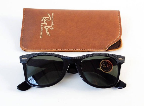 old school ray ban wayfarer