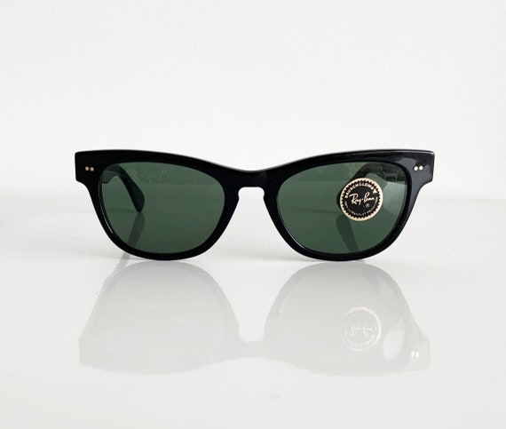 Vintage 80s B&L RAY BAN model "Laramie" Sunglasses