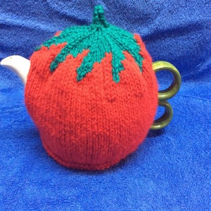 TOMATO TEA  COZY