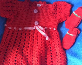 Crochet dress with mittens