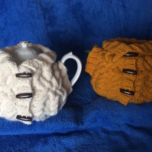 ARAN   TEA   COSY