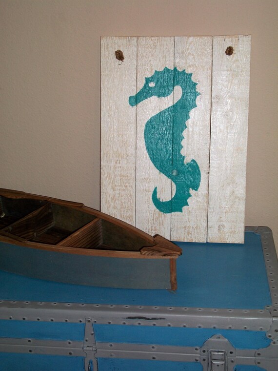 Items similar to Rustic Coastal Seahorse wall hanging on Etsy