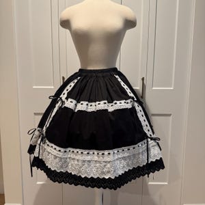 Gothic Lolita Classic Old School Cotton Lace Ribbon Skirt
