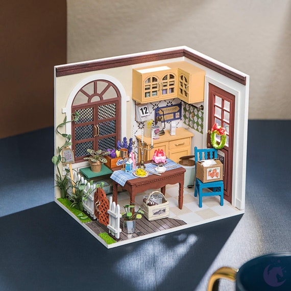 Robotime shop miniature dollhouse