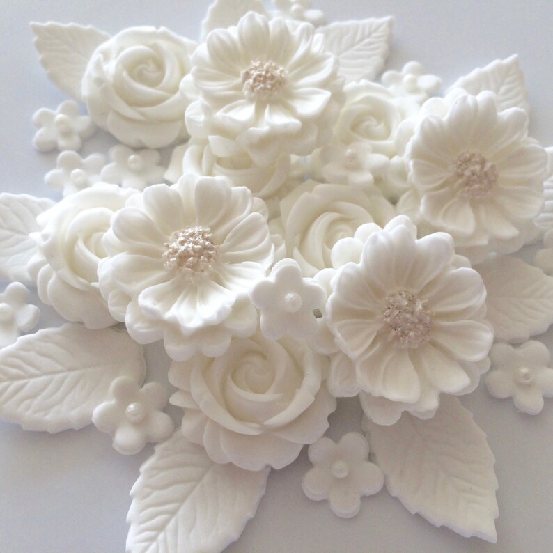 WHITE ROSE BOUQUET Edible Sugar Flowers Cake Decorations Etsy UK