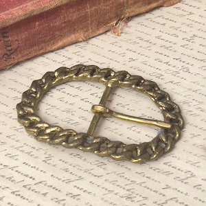 Belt Buckle, Vintage Metal Large Antique Finish Oval Buckle, E-Z Big Boisterous Buckle, For 1 1/2 Inch Belt