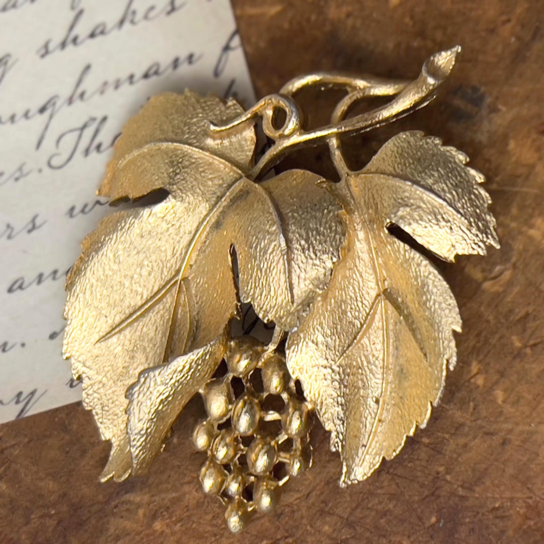 Vintage Lisner Leaf Brooch Pin Gold Tone Jewelry Etsy
