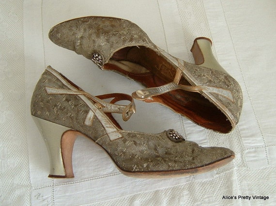 RESERVED Pretty Pair of 1920's Gold Lament Shoes - image 7