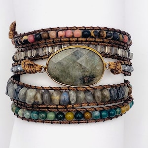 ラブラドライトのラップブレスレット – 調節可能なボヘミアン風ジェムストーンブレスレット