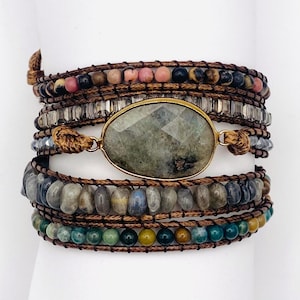 Labradorit Wickelarmband - Handgefertigtes verstellbares Boho-Design mit geschichteten Natursteinen