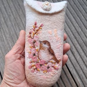 Felted glasses case, Eyeglass case, Pouch, eco felted wool