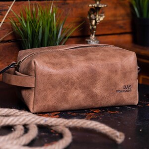 Leather Dopp Kit | Personalized Groomsmen Gift | Men&#39;s Leather Toiletry Bag | Custom Men&#39;s Dopp Kit | Travel Toiletry Bag