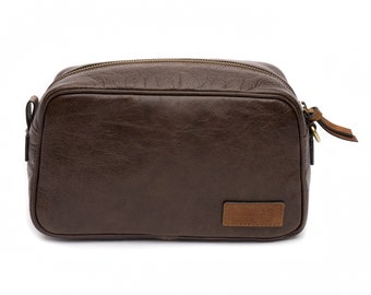 Personalized Leather Dopp Kit: Mens Toiletry Bag, Groomsmen Gift