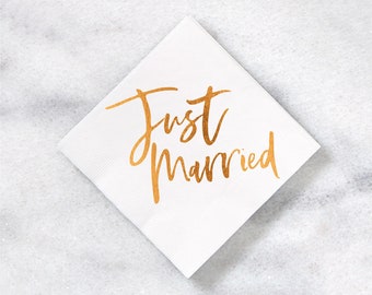 Just Married Beverage Napkins - Pack of 20 party napkins - Wedding Reception, Cocktail Hour, Dessert Table