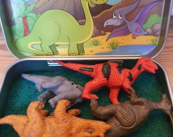 Pocket dinosaur tin/dinosaur anxiety hug/Birthday dinosaur gift/Easter dinosaur gift/jurassic Coast gift/4 dinosaurs toy/Dinosaur role play
