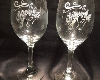 Horse Wine Glasses! 2 beautiful engraved wine glasses! Etched glassware!