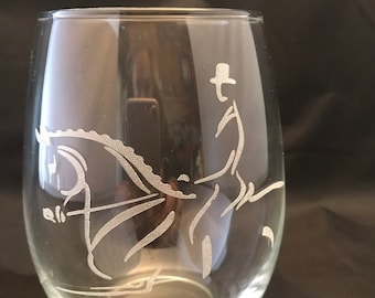 Beautiful Dressage design Engraved stemless wine glass! FREE SHIPPING!!! Etched glassware!