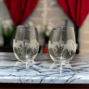Horse wine glasses, stemless wine glasses, pint glasses, horses and wine, gift for horse moms.