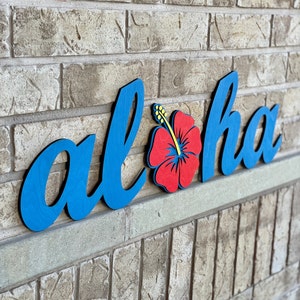 Aloha Wood Sign: Hawaiian Hibiscus Entryway Greeting